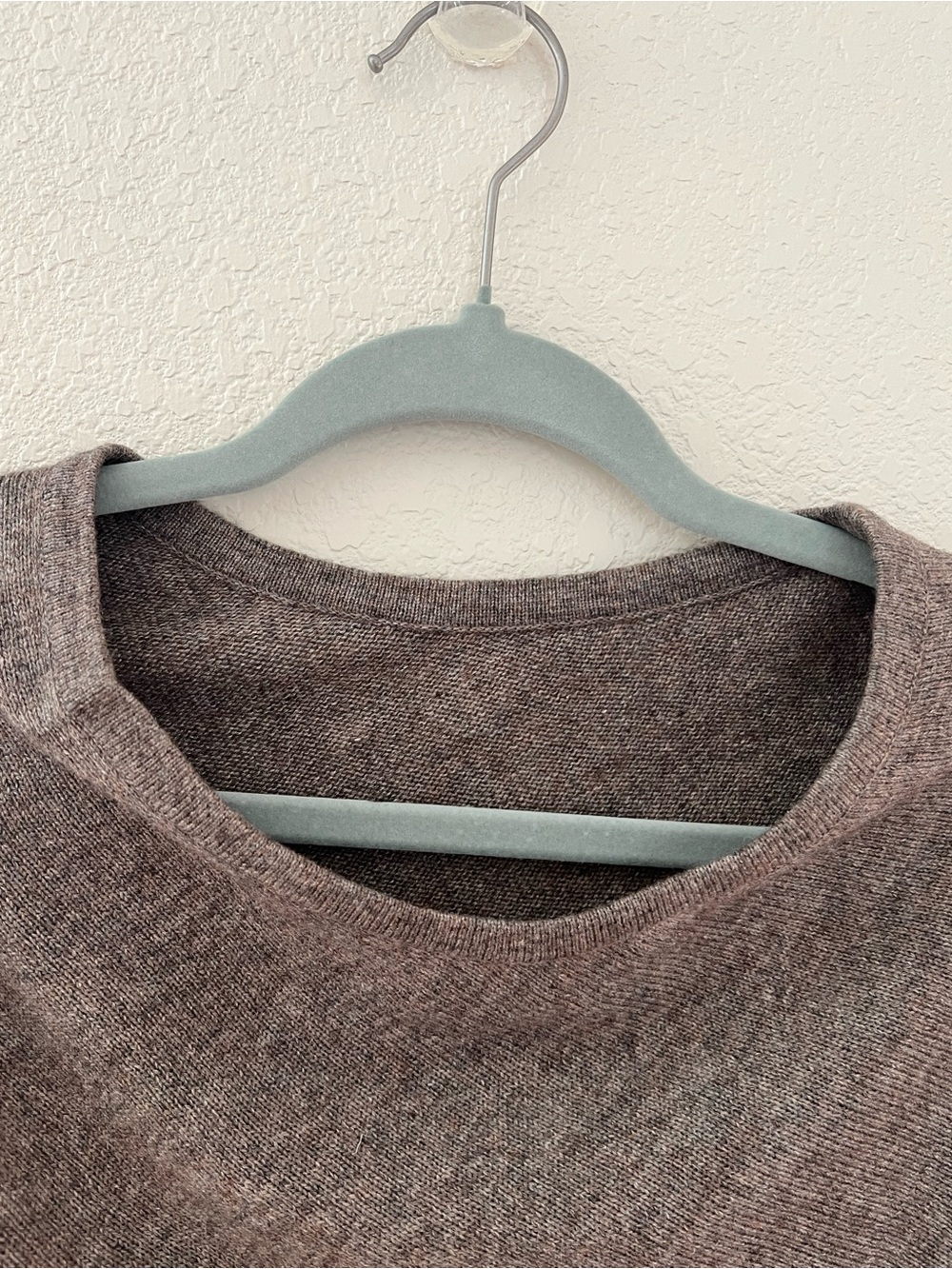 Cashmere Poncho - Picture 4 of 8